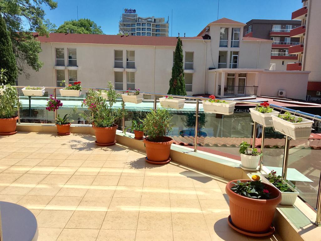 Maverick Hotel Sluneční pobřeží Exteriér fotografie